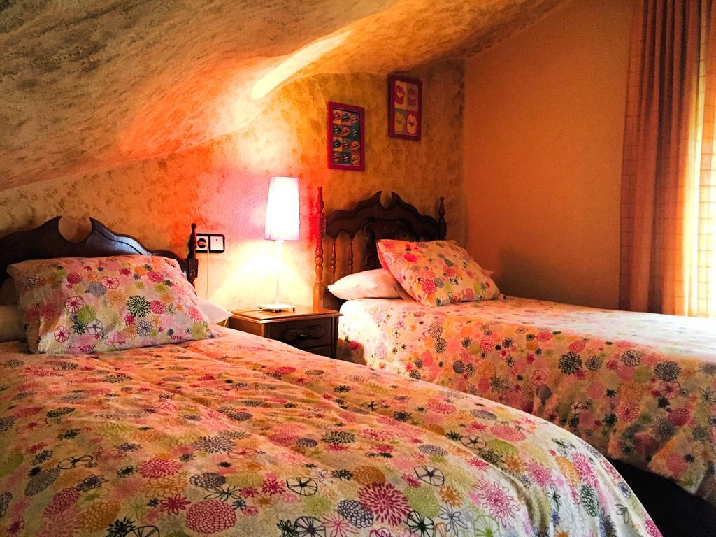 Casa Rural Cuevas Del Sol Setenil De Las Bodegas Exterior foto